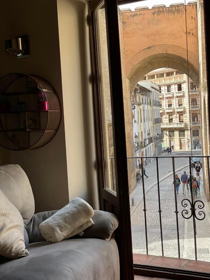 Апартаменти Sleep In Historic Puerta Elvira Гранада Екстер'єр фото